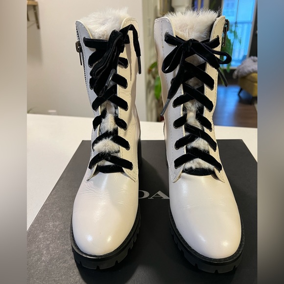 Coach white leather boots, so comfy! - Picture 2 of 7